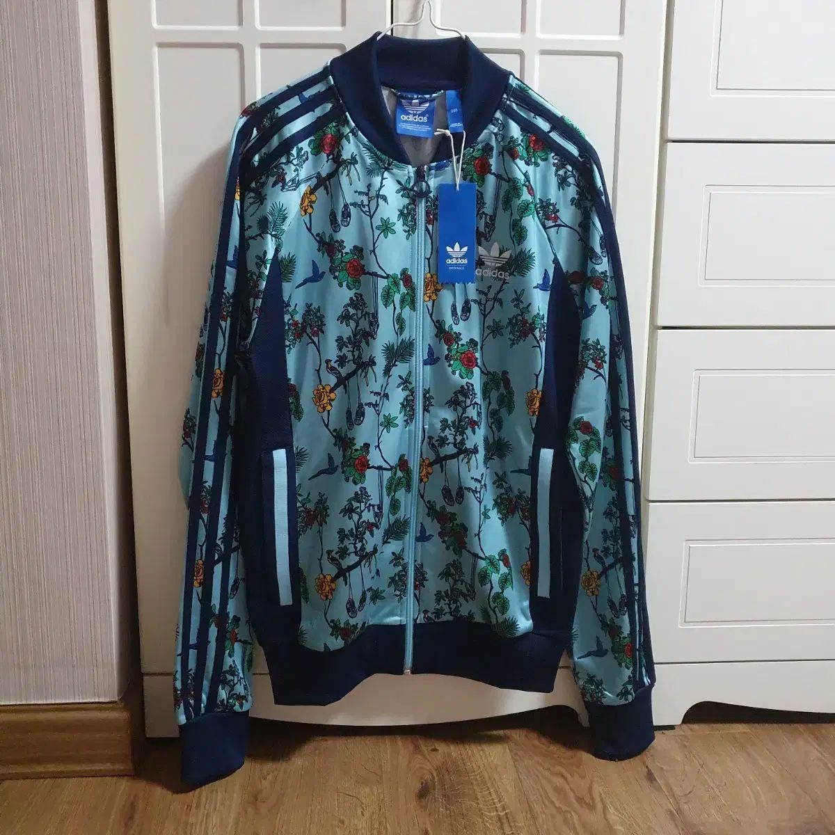 品 adidas アディダス フラワー ジャージ