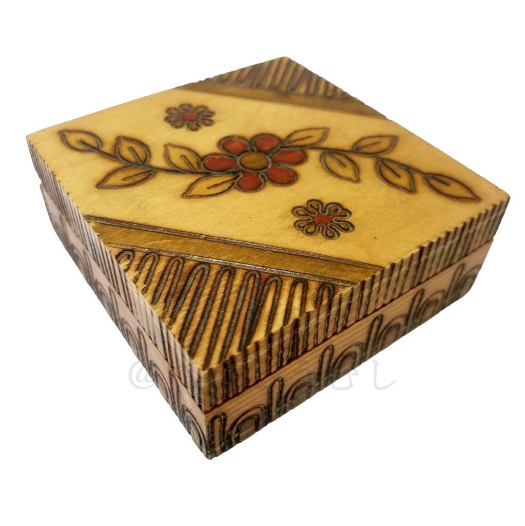 ［古道具］木製ボックス（チェコ） ビンテージ アンティーク チェコスロバキア 木箱 ウッドボックス 彫刻