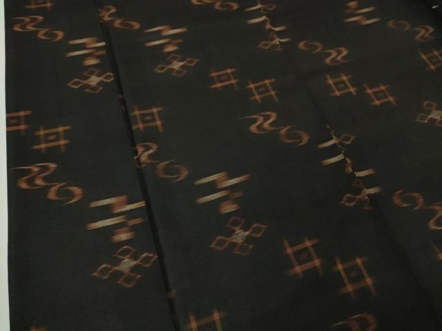 平和屋本店■極上　国指定重要無形文化財　本場久米島紬　儀間シズ作　手織　草木染　泥染　手織　証紙付き　逸品　DZAA3755kh5 平和屋本店□極上 国指定重要無形文化財 本場久米島紬 儀間シズ作 手織