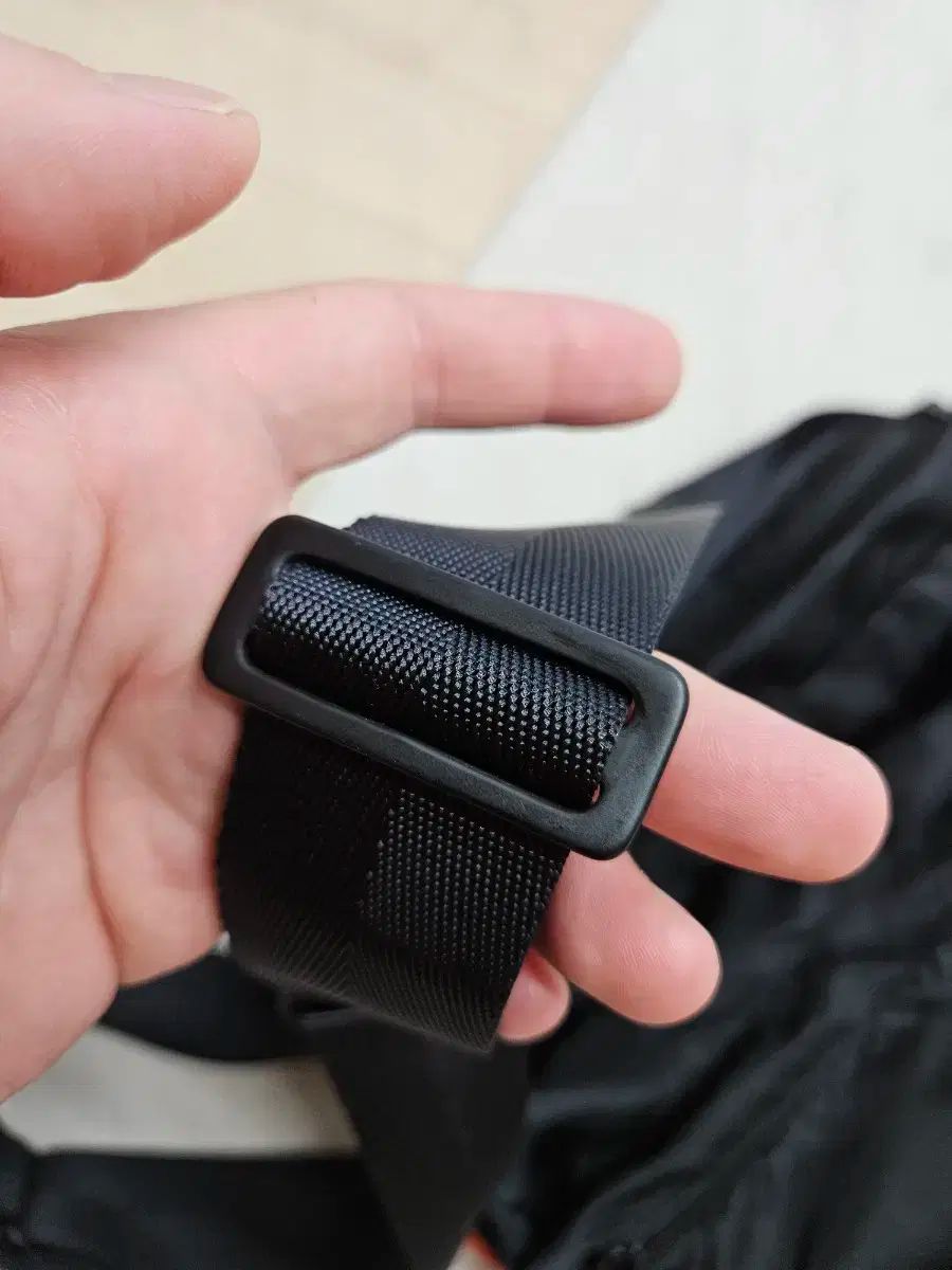 フレーム ショルダーバッグ