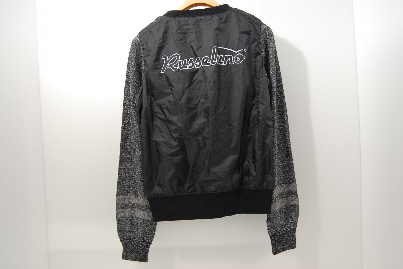 coco 中古 ラッセルノ RUSSELUNO レディース ジャケット 1(M) 黒  長袖Vネックプルオーバー ウィンド素材×ニット 中古 レディース ラッセルノ RUSSELUNO ジャケット 1(M) 黒 長袖