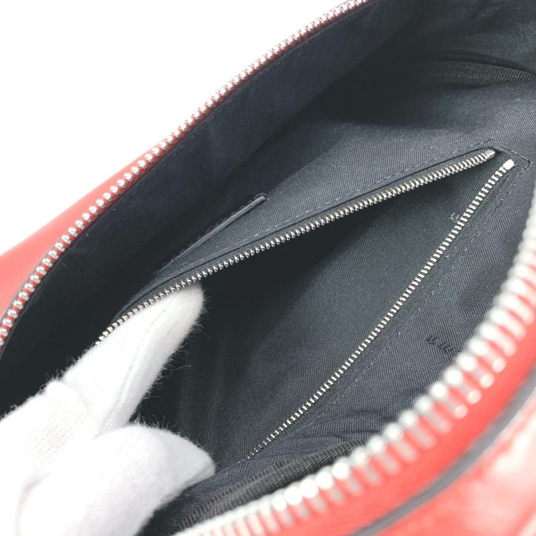 モンスター レッド