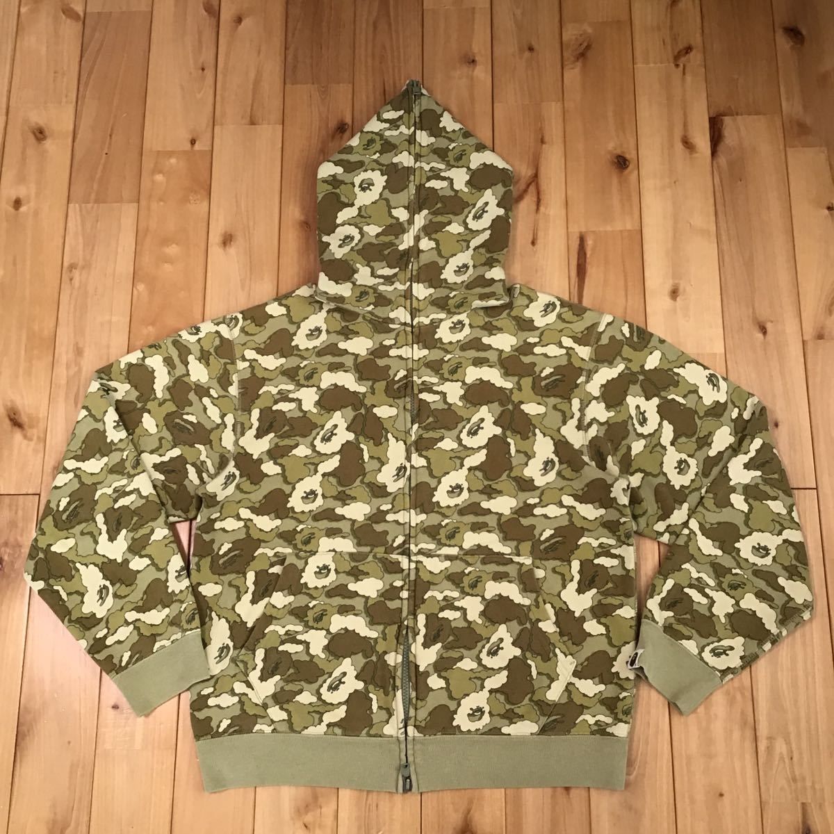 KAWS BAPE cloud camo パーカー カウズ ベイプ ape 迷彩 - メルカリ