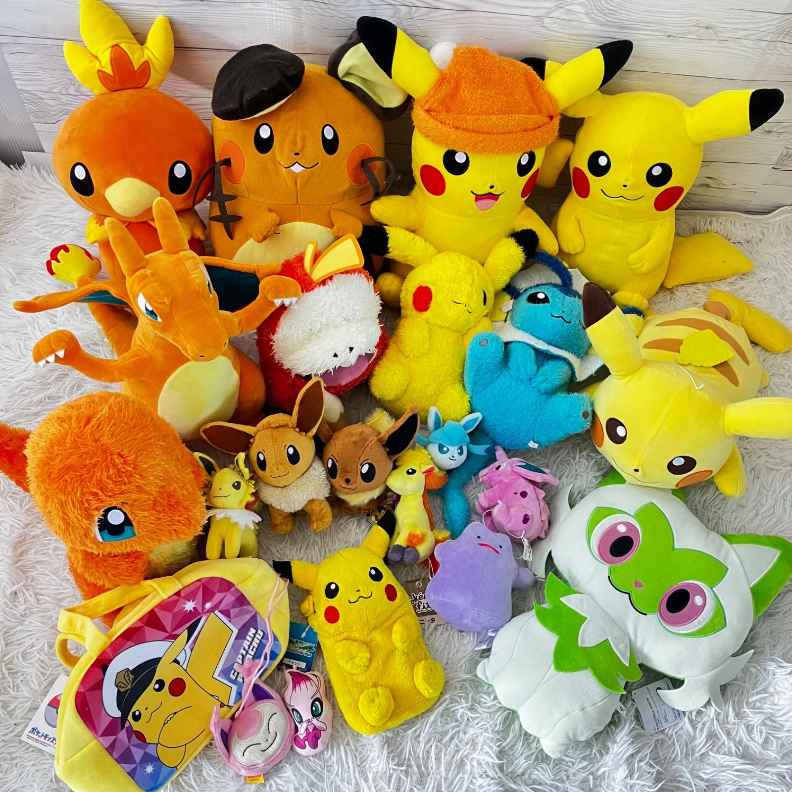 ポケモンぬいぐるみ　まとめ売り　セット　大量　ポケットモンスター ポケモン ポケットモンスター ぬいぐるみ 大量まとめ売り 22点