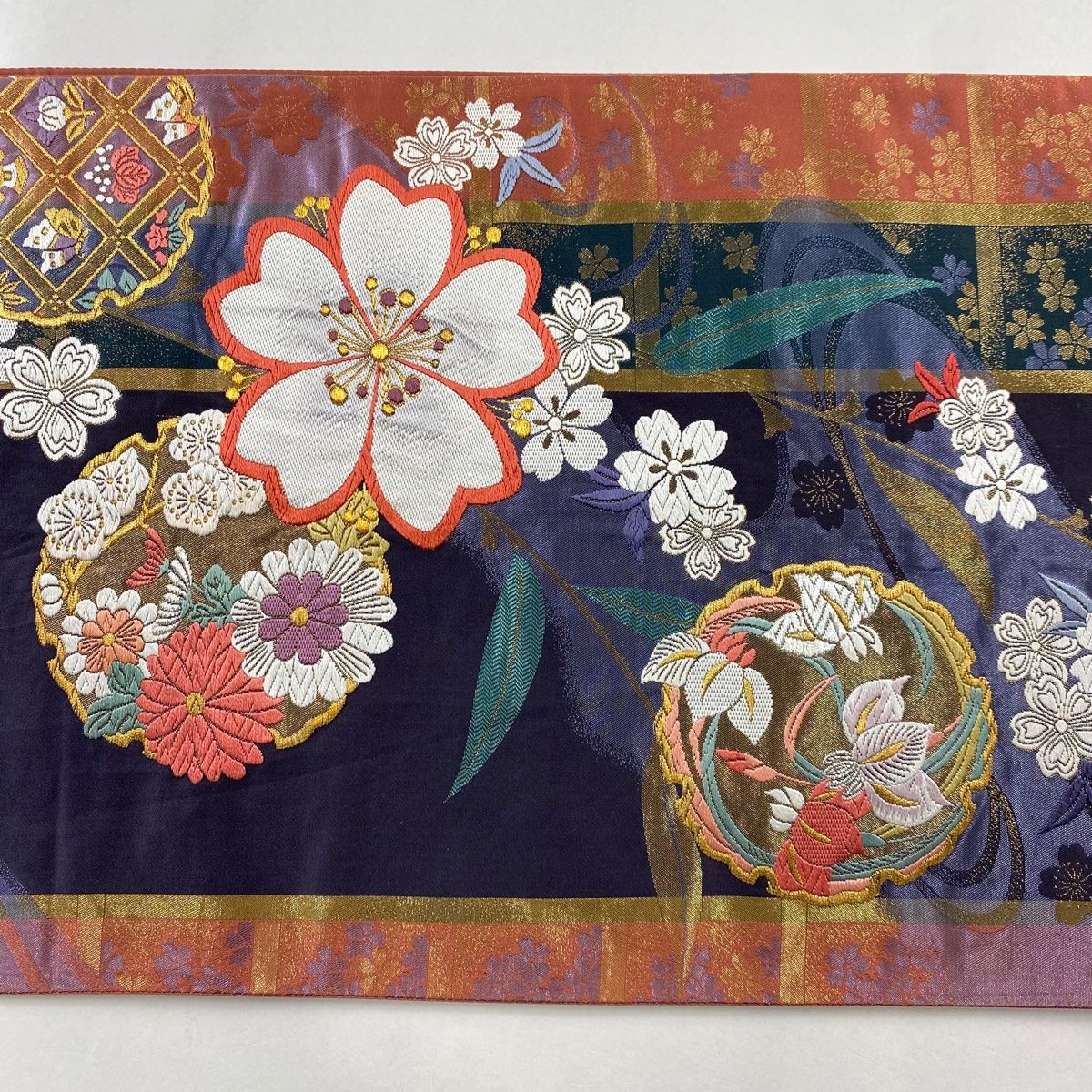 中古美品 紫色に牡丹桜柄 袋帯 袋帯 じゅらく帝王紫 短冊に春秋百花・吉祥模様 帝王紫 金糸