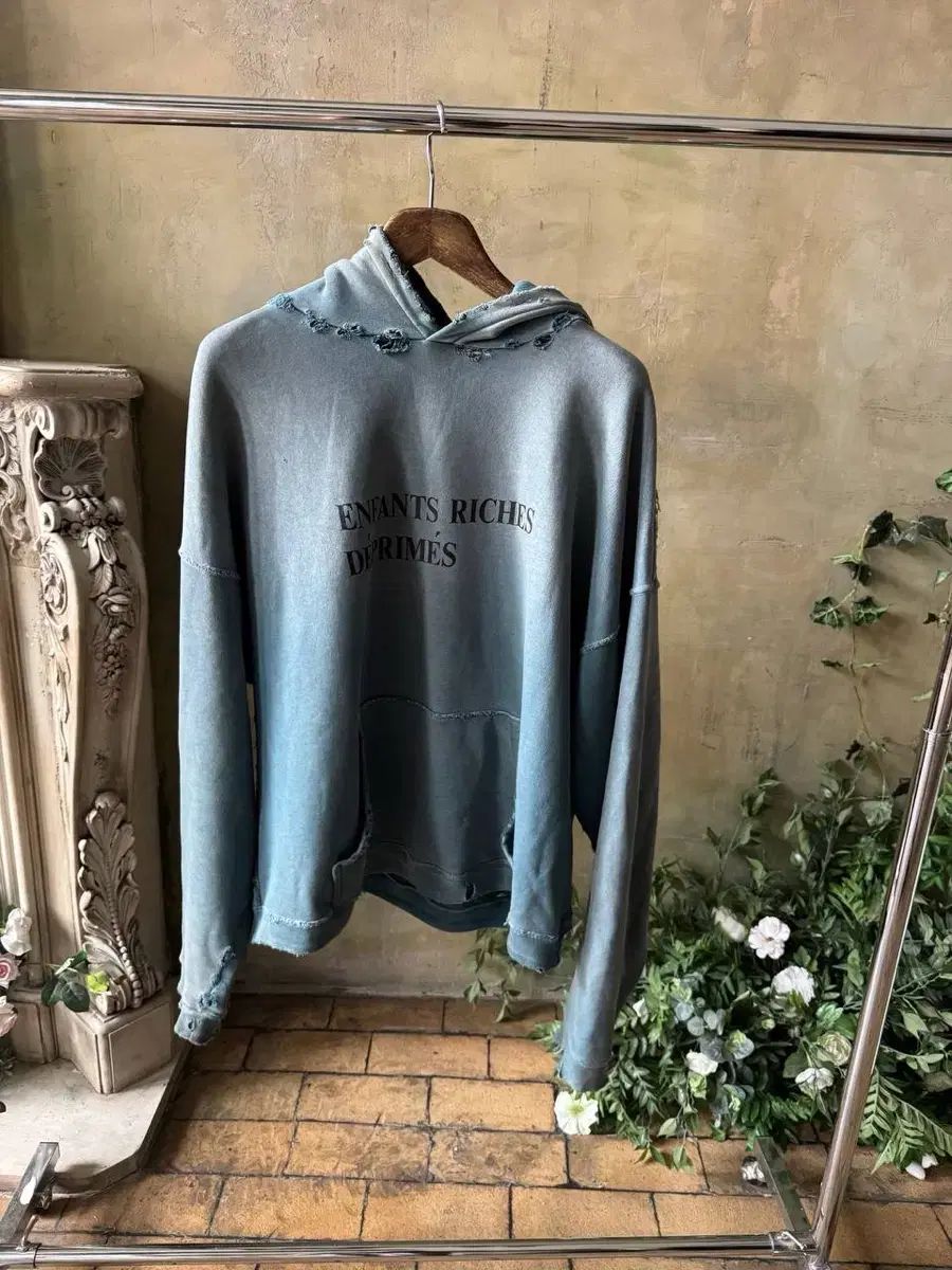 L エンパングリッシュデプライム フード付きTシャツ erd