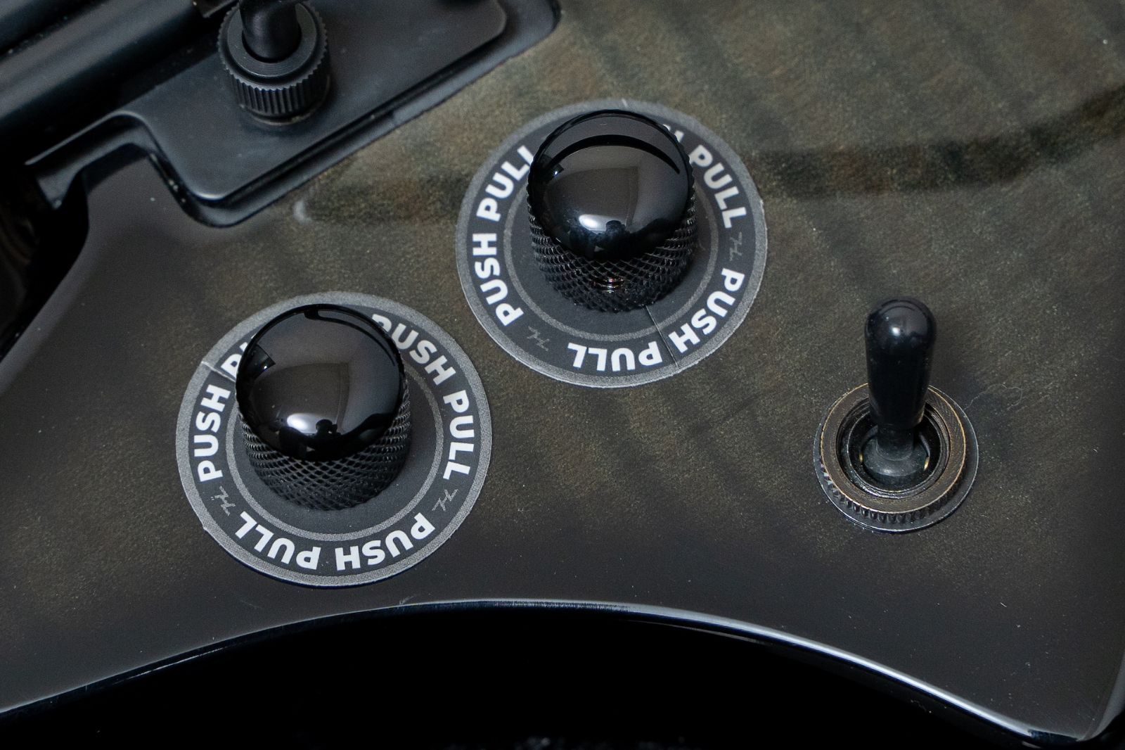 new】HEX Guitars / N700 Transparent Black - メルカリ