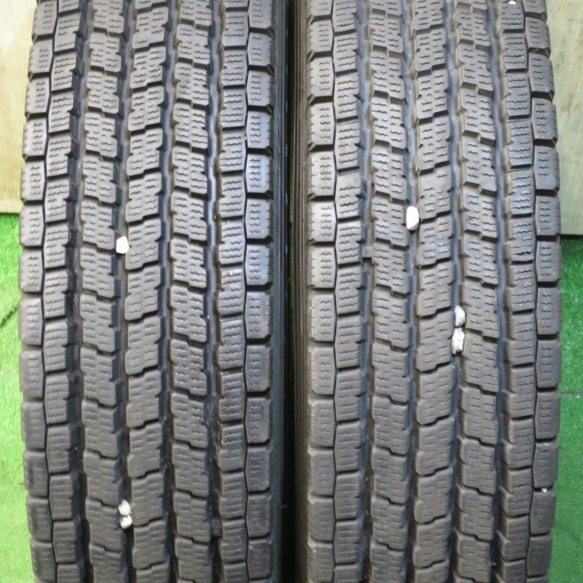 バリ溝 8.5分 スタッドレス トラック タイヤ 6.50R16 12PR ヨコハマ アイスガード iG91 16インチ 4032605クスタ