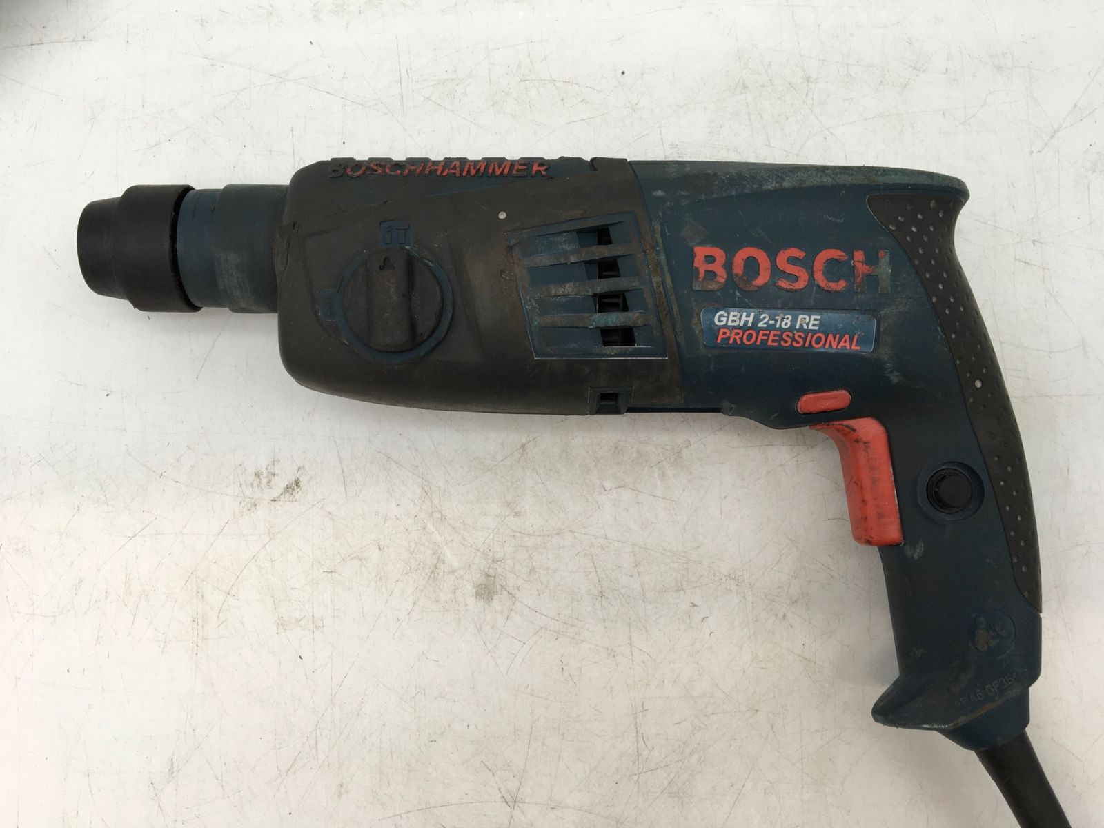 品 BOSCH|ボッシュ SDSプラスハンマードリル GBH2-18RE ITM4LC8ZLUJC エコツール知立店 M02
