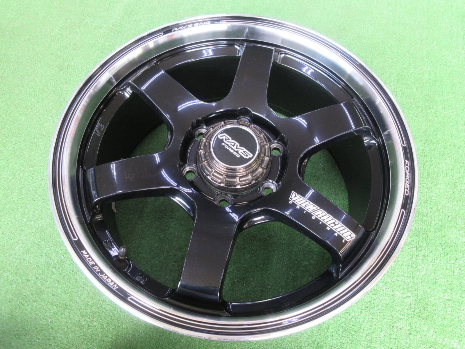 ハイエース用鍛造ホイール！ レイズ TE37 SBツアラー 8J