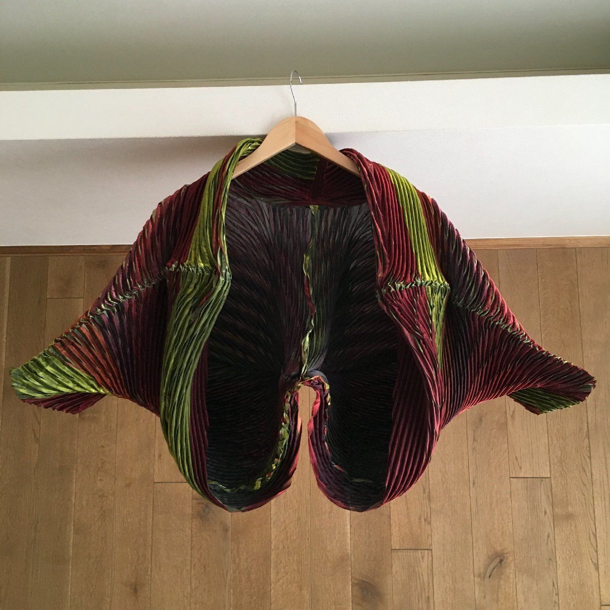 ISSEY MIYAKE 2016年 スチームストレッチ　変形スカート 美品 極美品 ISSEY MIYAKEイッセイミヤケ スチーム ストレッチ 変形