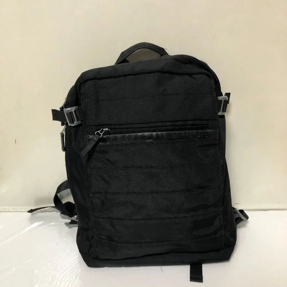 【雷市場（ポンジャン）商品韓国直送】 Calvin Klein(カルバ・ンクライン) バックパック@ 9958