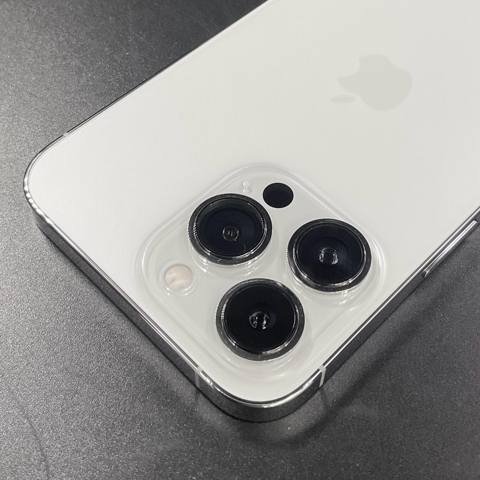 iPhone 13 Pro 256GB シルバー docomo 白ロム 動作確認済 87 iPhone 13 Pro 256GB シルバー docomo 白ロム 動作確認済 87