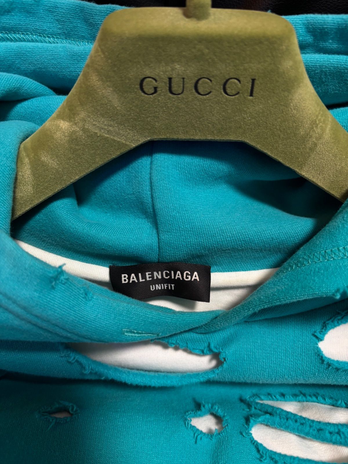 Balenciaga Paris Liberty ダメージ パーカー | ブラック