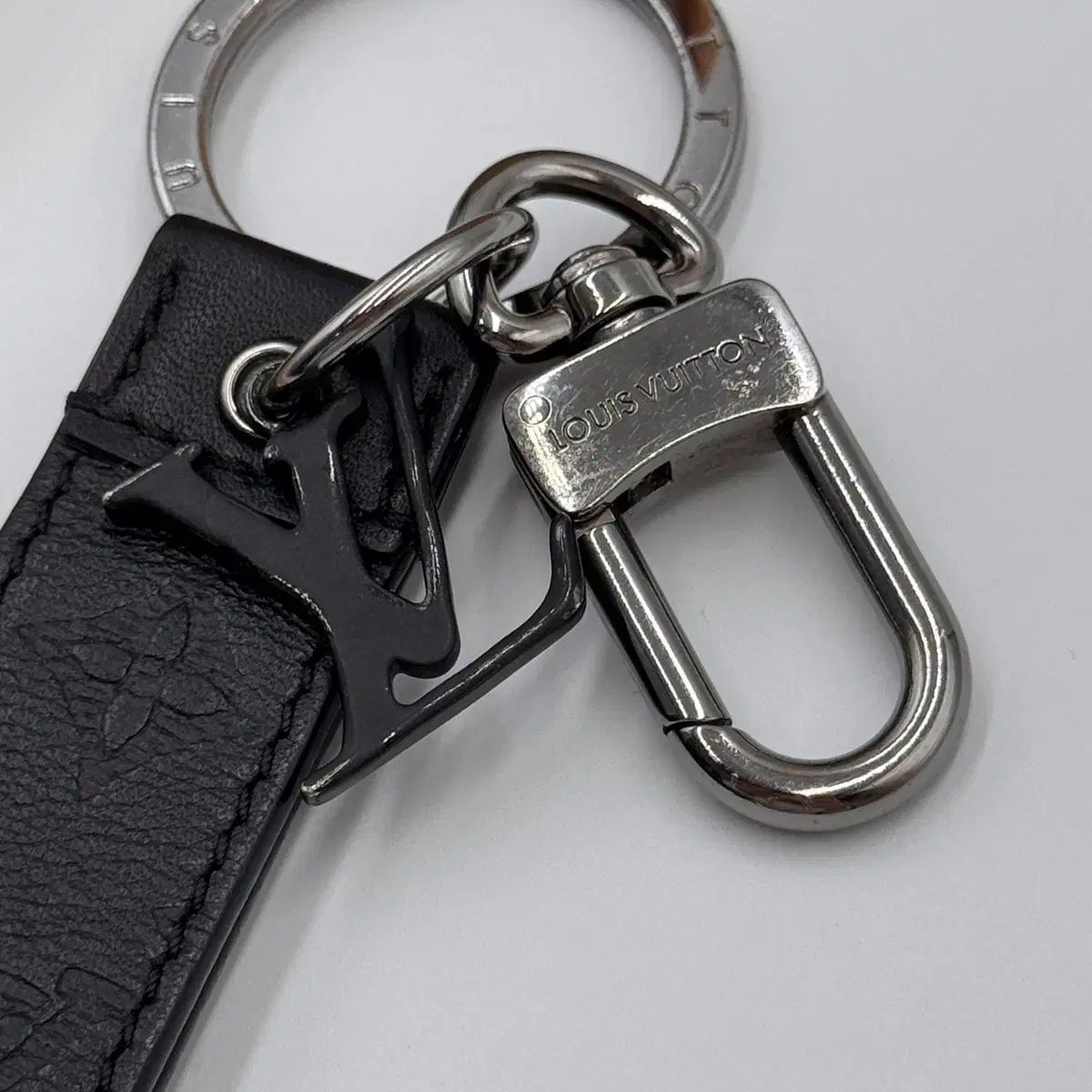 Louis Vuitton(ルイヴィトン) ドラゴンヌ キーリング チャーム M68675