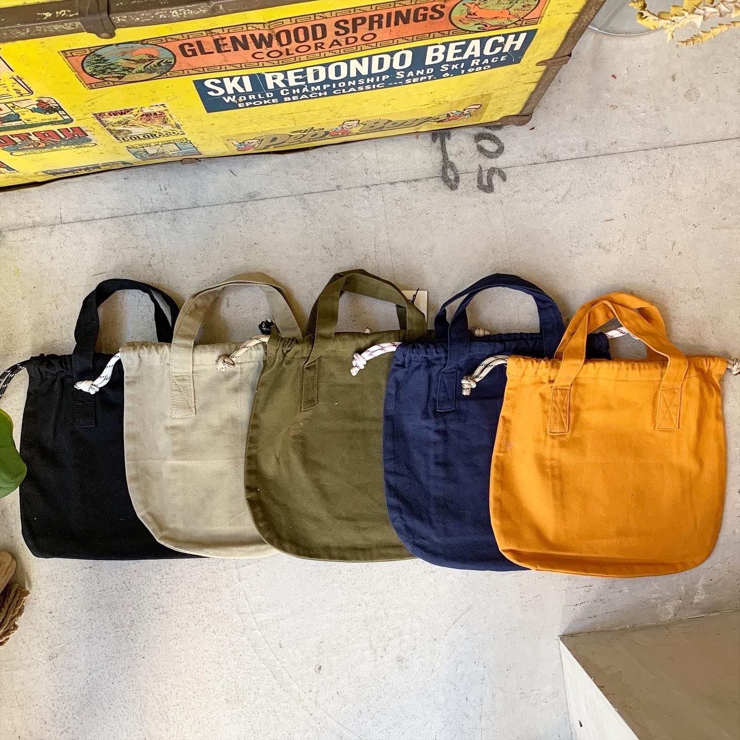 人気第1位 Overdyed Helmet Bag - ヘルメットバッグ foodnationmena