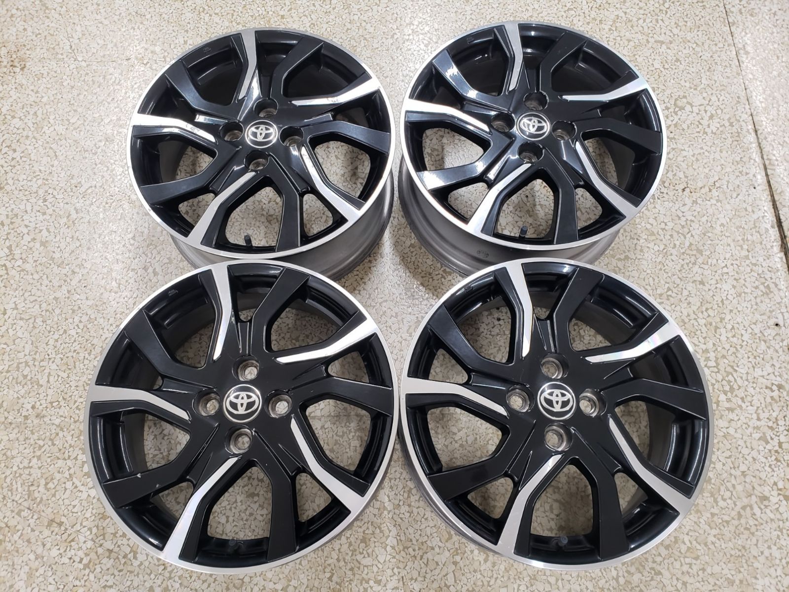 ◎超 TOYOTA GRスポーツ ヴィッツ 純正 16in 6J 51 100|4H 検 アクア ヤリス カローラ ラクティス GR G’s シエンタ スペイド