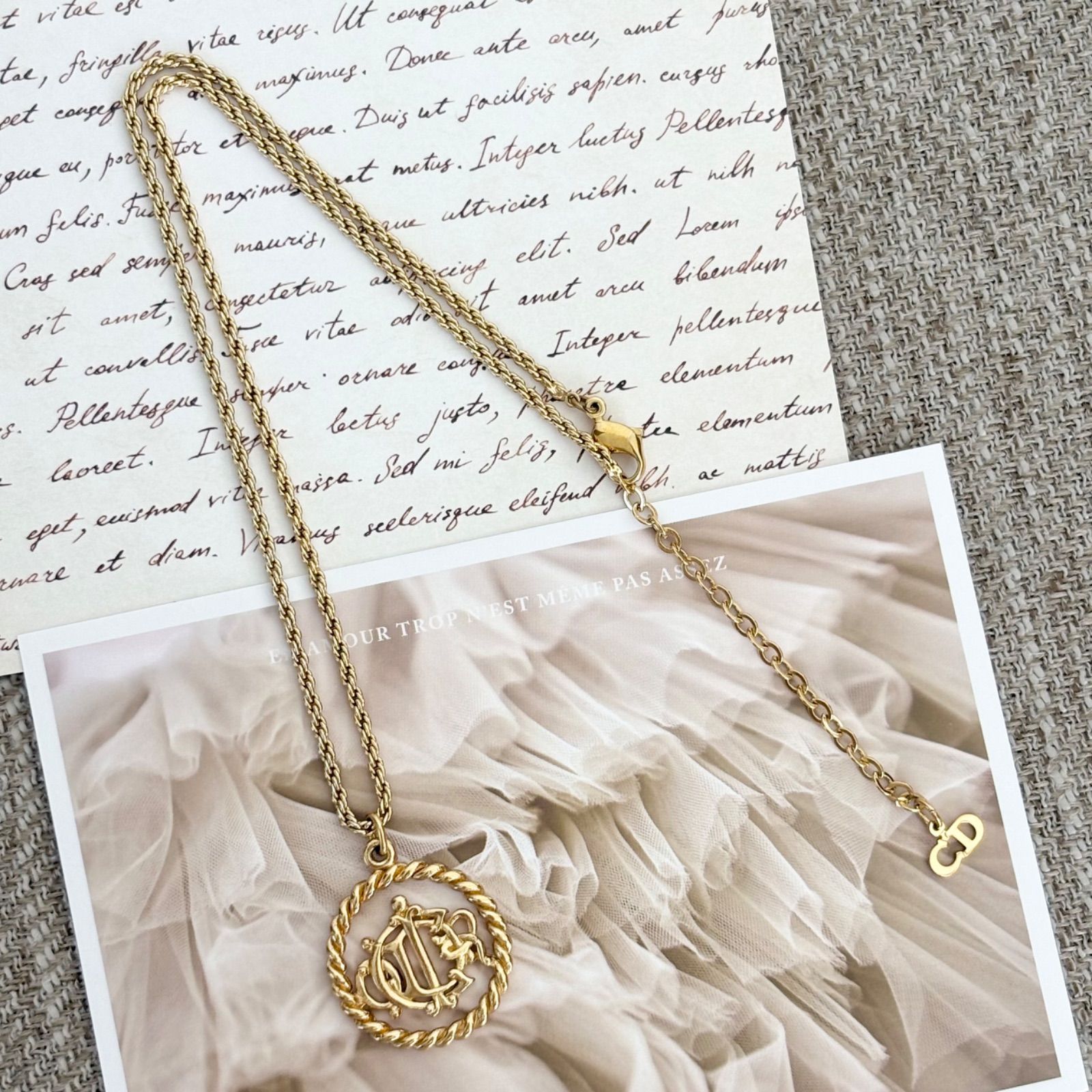 美品■クリスチャンディオール　サークルディオール　ゴールドネックレス　クリスタル 美品 Christian Dior クリスチャンディオール ネックレス