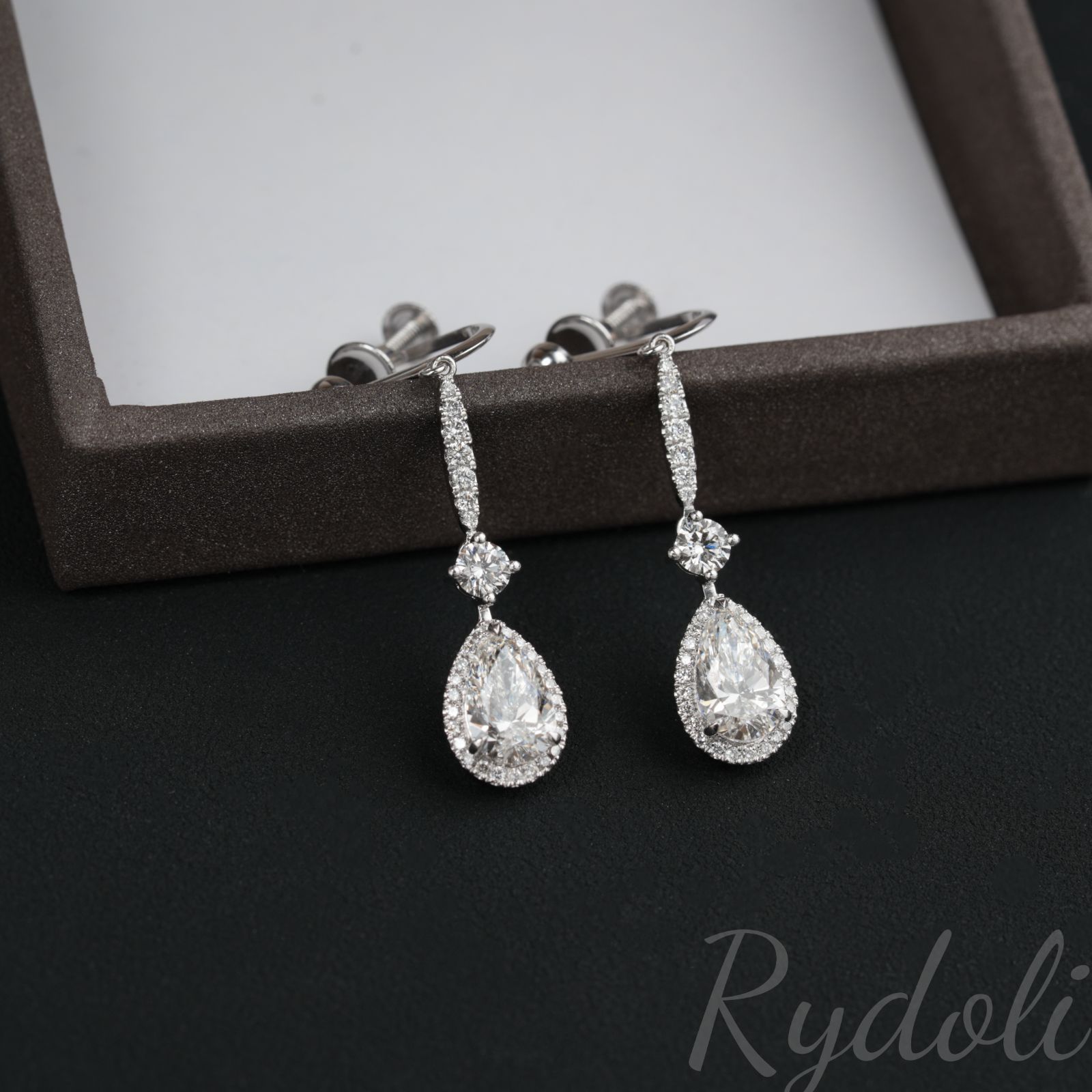 PT950 2.06ct オーダーメイドダイヤイヤリング/ピアス ラボ