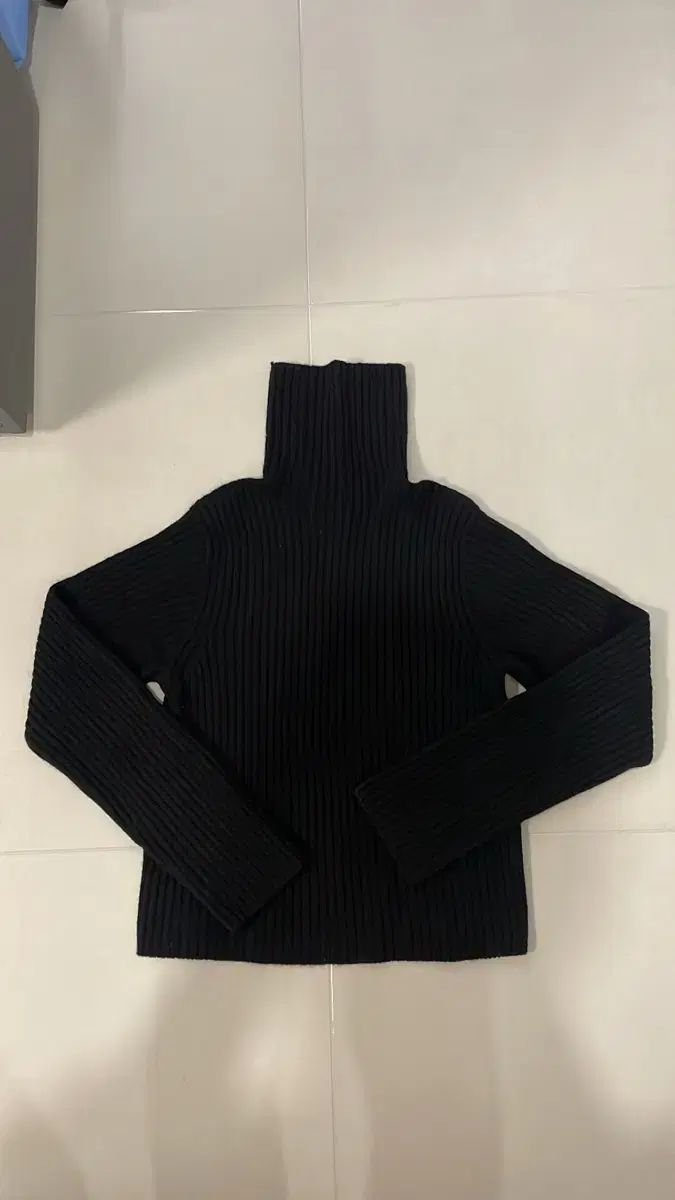 ホールガーメント ホルターネック