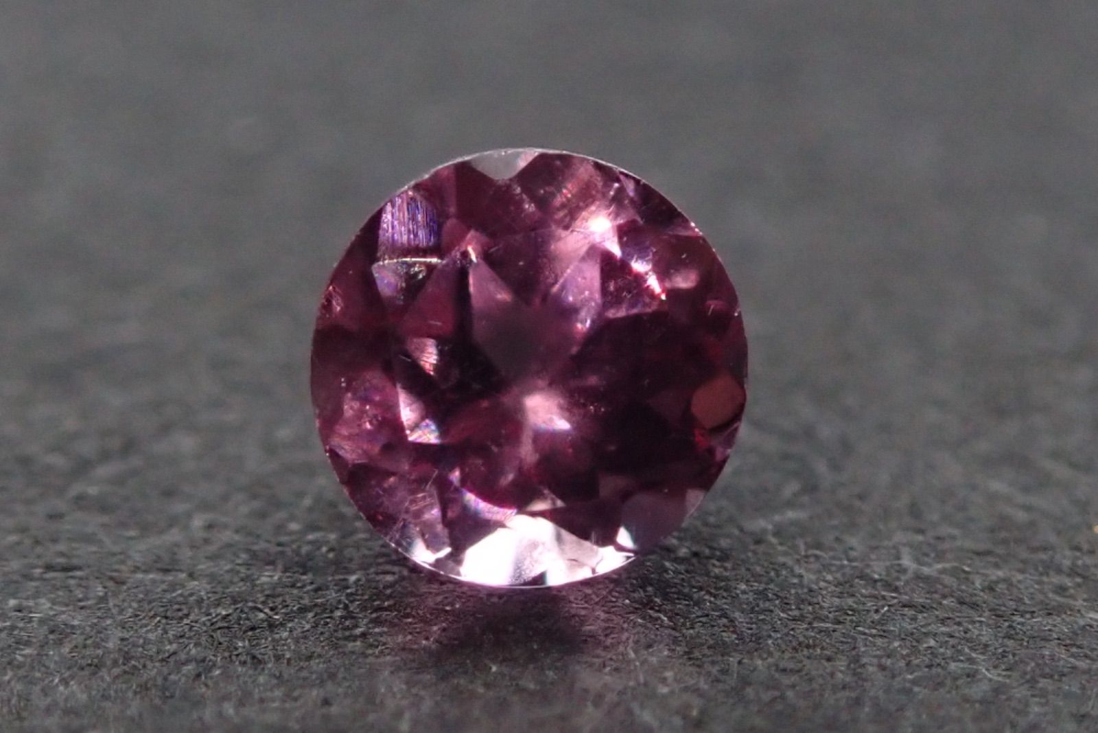 天然マラヤガーネット ルース 0.20ct 約3mm×3mm