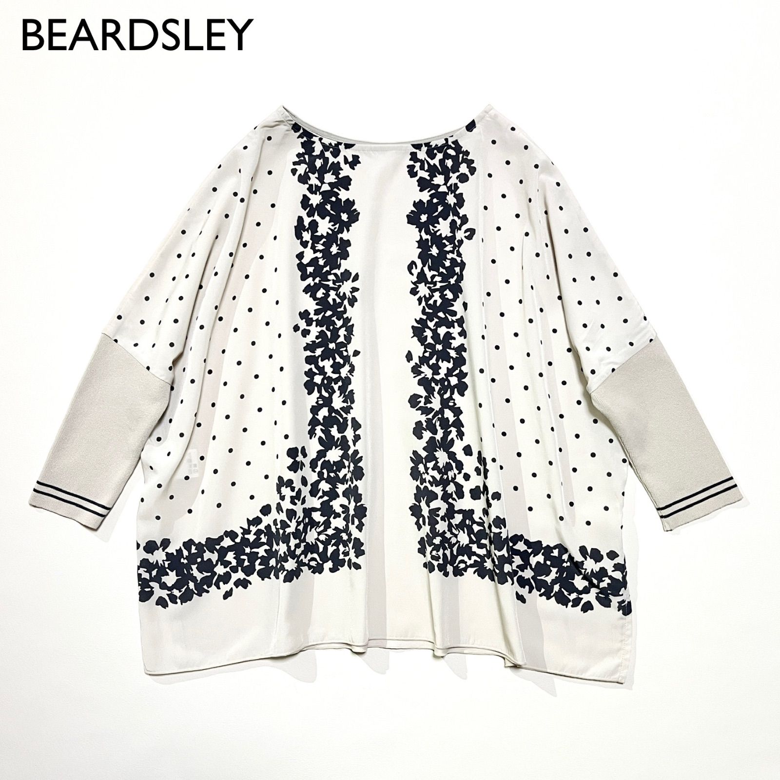 BEARDSLEY - ビアズリー   後ろスカーフカットソー BEARDSLEY - ビアズリー 後ろスカーフカットソーの通販 by
