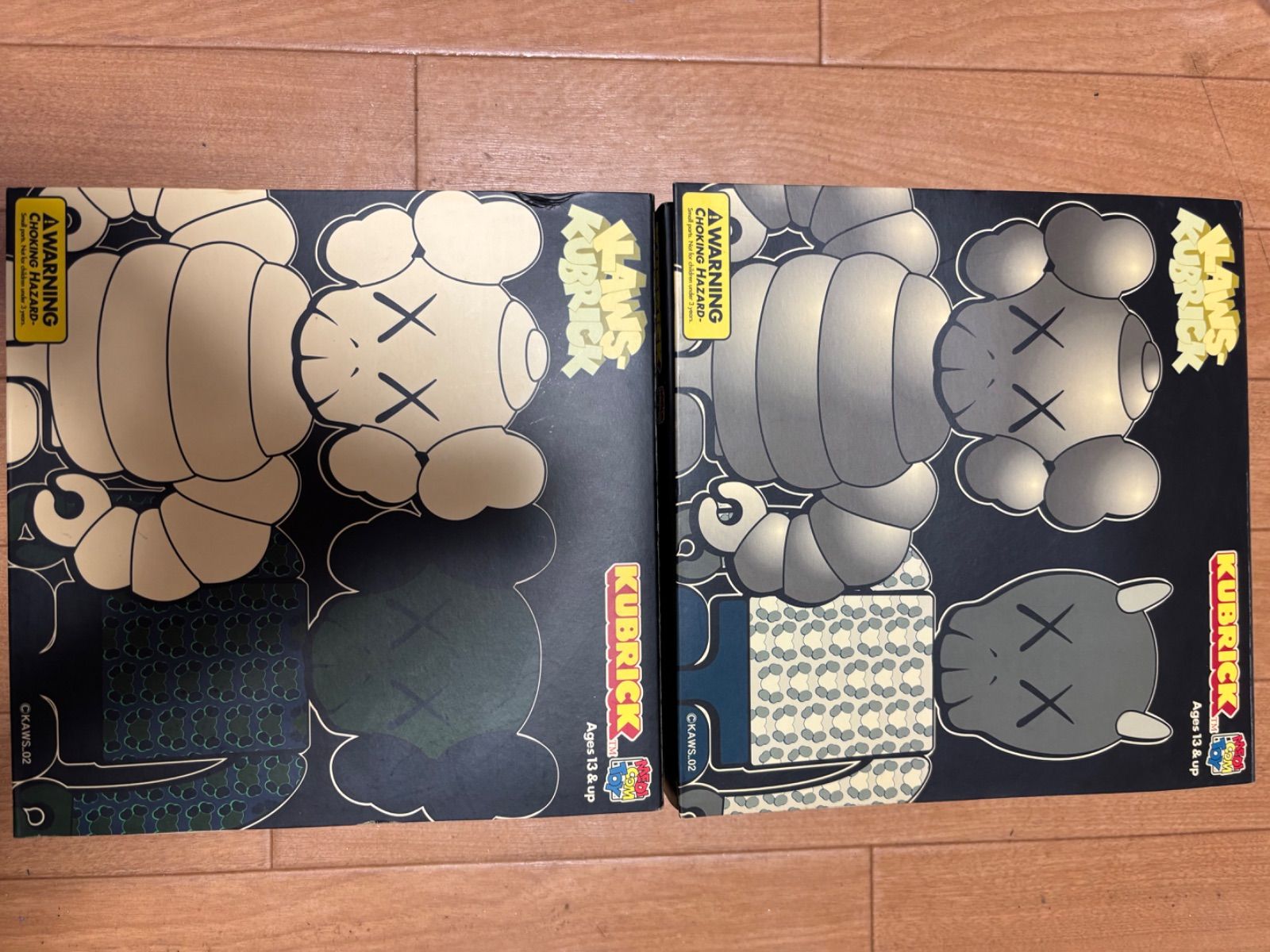 kaws KUBRICK カウズ キューブリック メディコムトイ フィギュア 2個セット