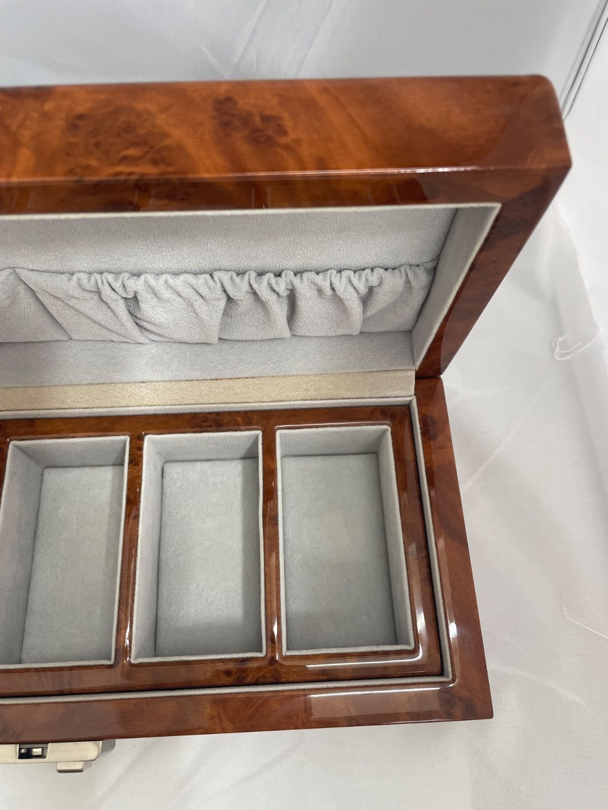 【新品】LUHW ローテンシュラガー 腕時計ケース LUHW | ラグジュアリーなワインディングマシーン