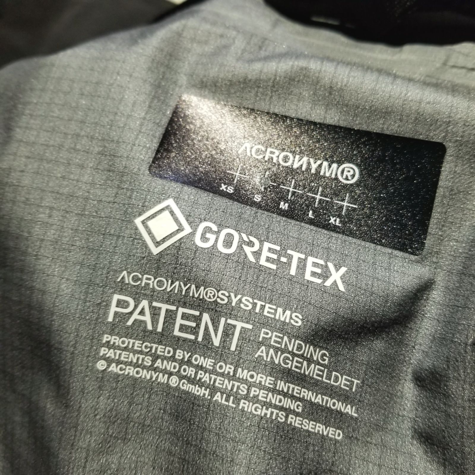 ACRONYM J28-GT 3L Gore-Tex Pro Interops Jacket Gen. 1.4 Hardshell