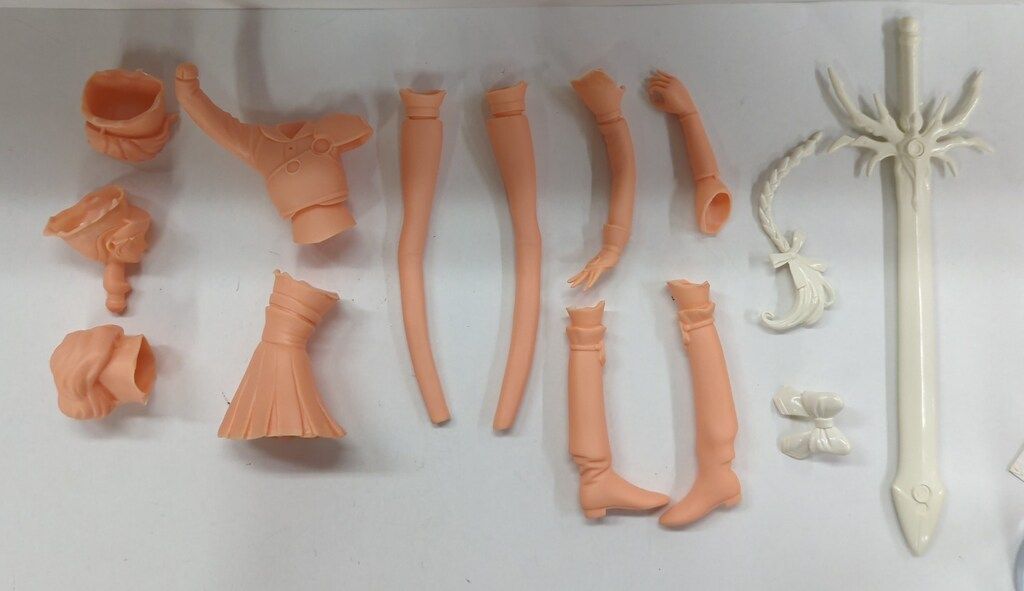ツクダホビー 1/5スケールPVCフィギュアモデルキット 獅堂光