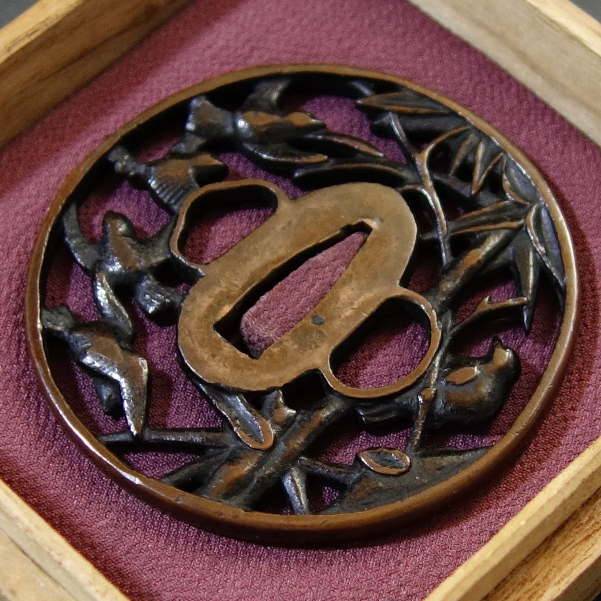 等身大 兜 日本兜 鋳鉄鉄製兜 年代物 骨董 出世兜 金属製 鋳物