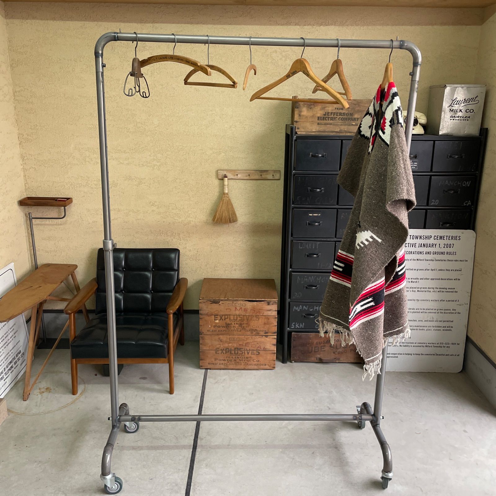 インダストリアル 鉄製 アイアン 配管パイプ ハンガーラック 無骨 シャビー インダストリアル 鉄製 アイアン 配管パイプ ハンガーラック 無骨 シャビー