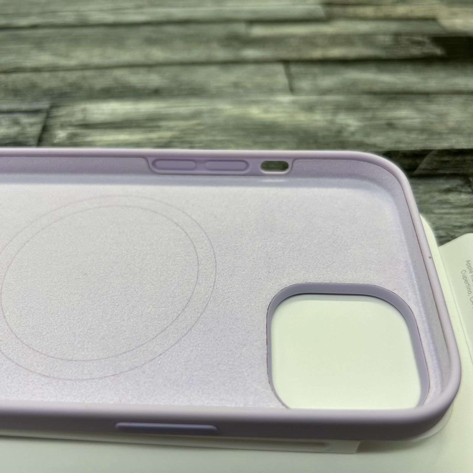 新品】純正互換品 iPhone 14 シリコンケース ライラックの通販