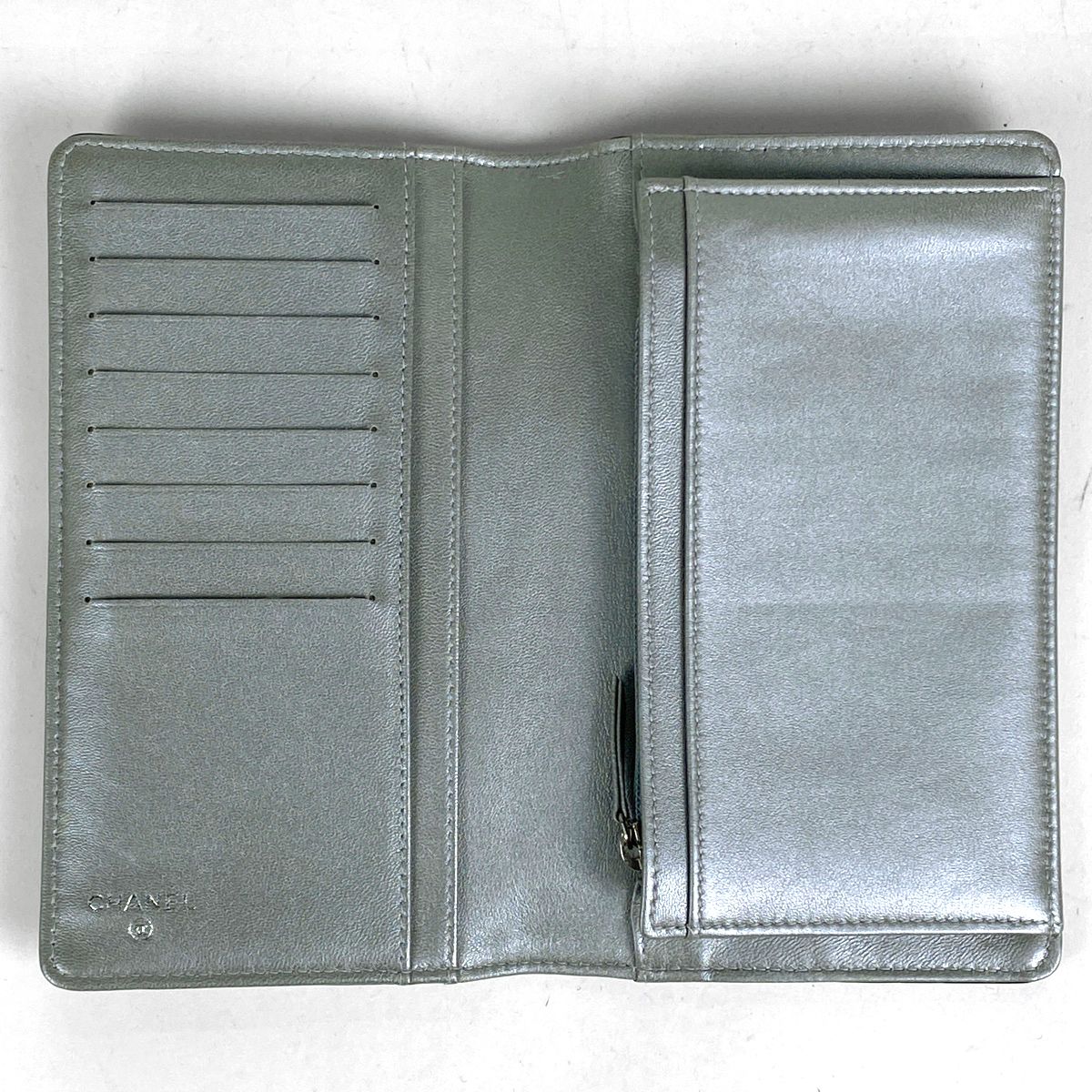 中古 CHANEL シャネル カメリア モチーフ ココマーク 2つ折り 長財布 CHANEL シャネル カメリア ココマーク 二つ折り 長財布