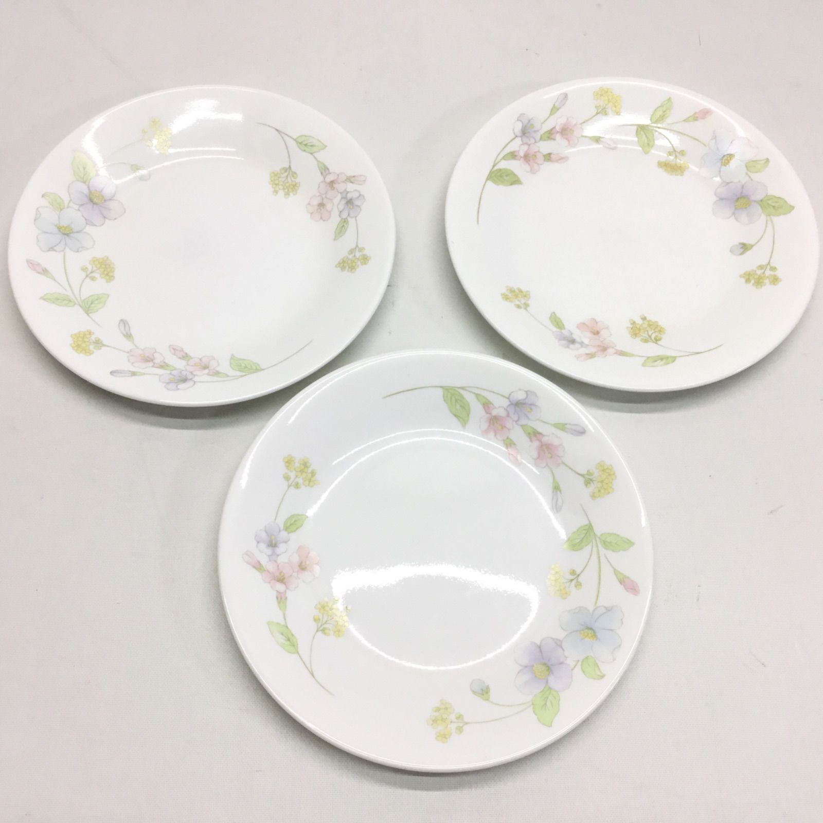 □ CORELLE コレール 直径17cm プレート お皿 まとめ売り 10枚セット うさぎ 苺 桜 花柄 - メルカリ