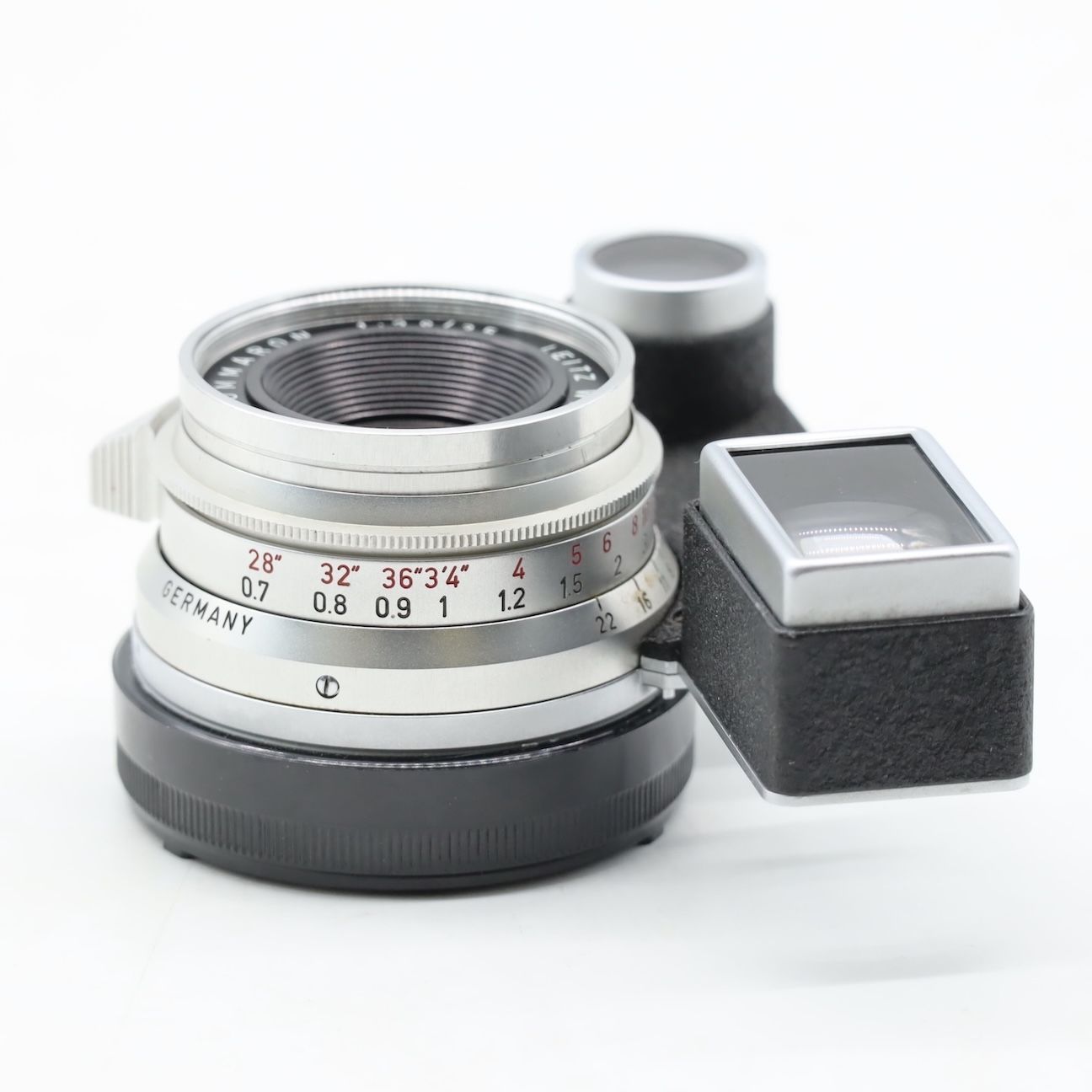 Leica Summaron ズマロン35mm F2.8 Mメガネ付レンズ 美品 Leica Summaron ズマロン 35mm f/2.8 メガネ付き [Mマウント