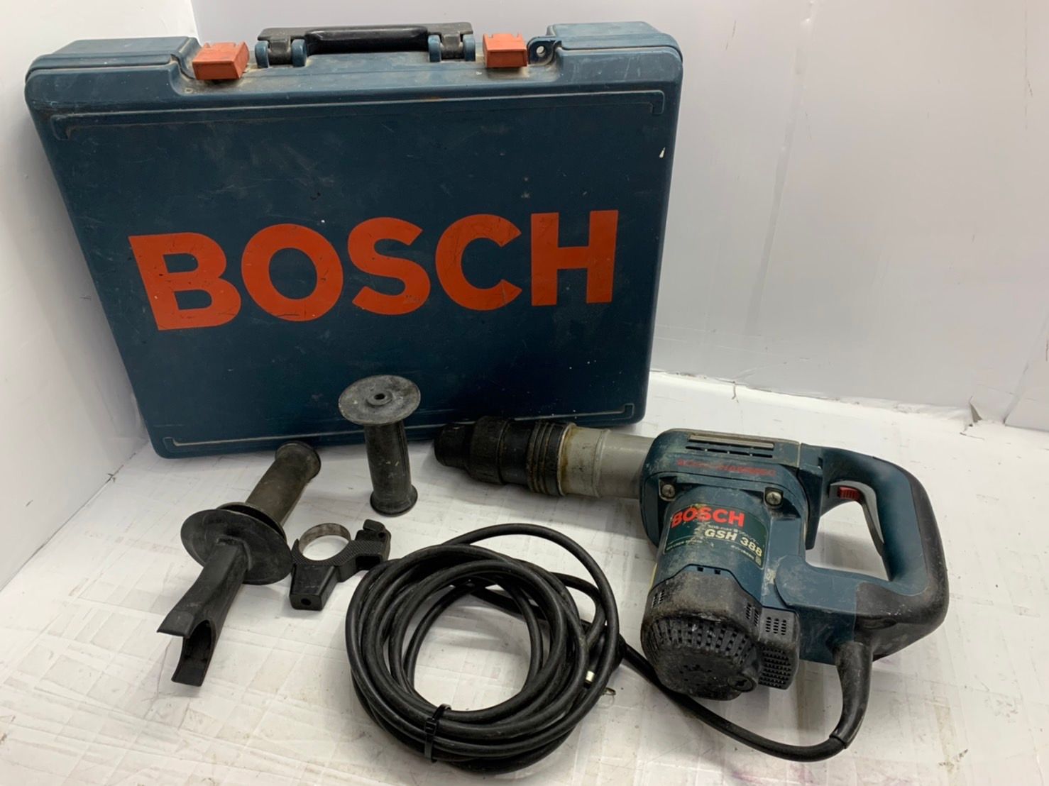 【新でん】 ボッシュ 電動ハンマー GSH388 【中古】 BOSCH ボッシュ SDS-max 破つりハンマー 本体のみ 打撃力10J 1050W