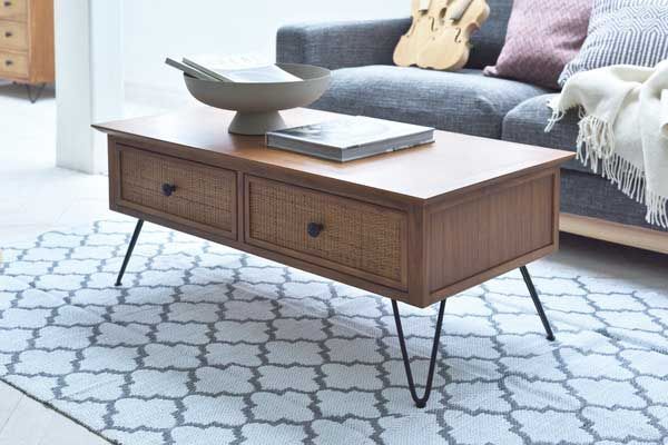 のアジアンテイストなセンターテーブル