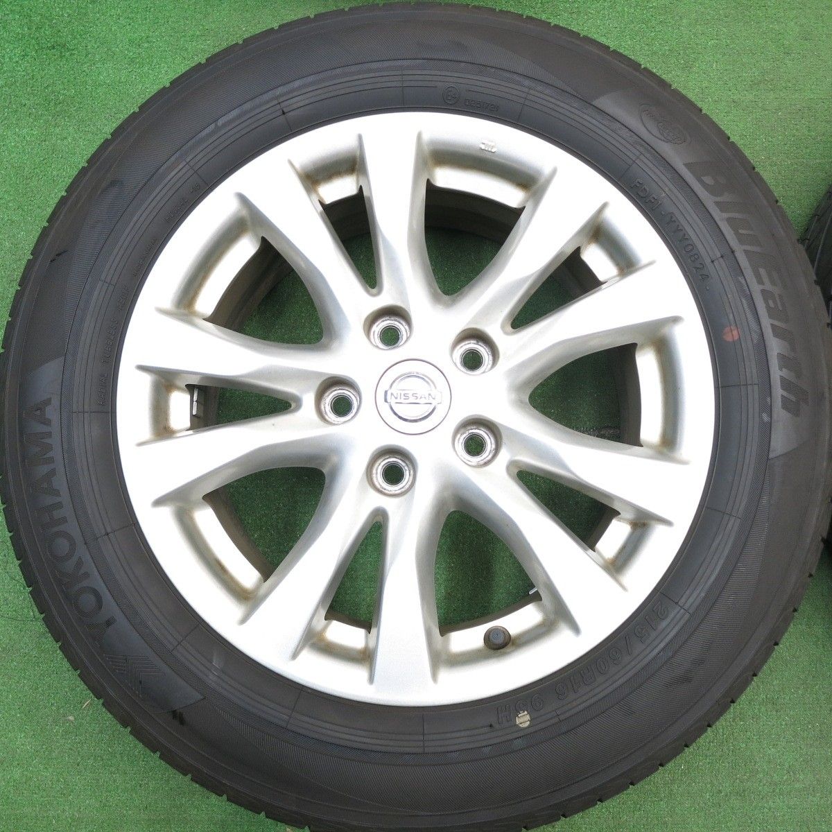 215|60R16 ヨコハマ