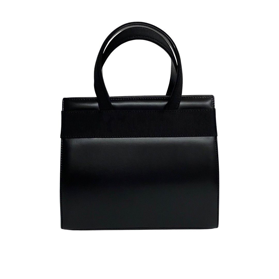 極 美品 Salvatore Ferragamo サルヴァトーレフェラガモ ヴァラ
