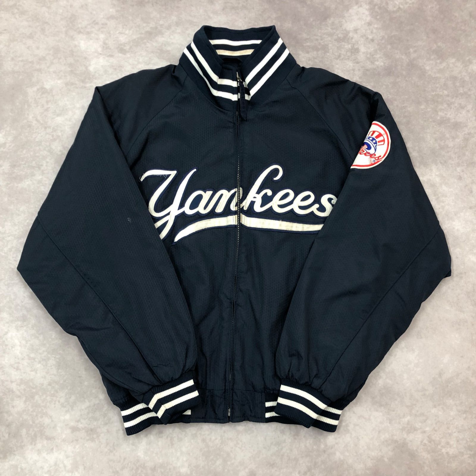 Majestic マジェスティック ベースボールジャケット トラックジャケット スタジャン ブルゾン チームロゴ New York Yankees  ニューヨーク・ヤンキース　MLB ブルゾン　中地フリース　ワッペン