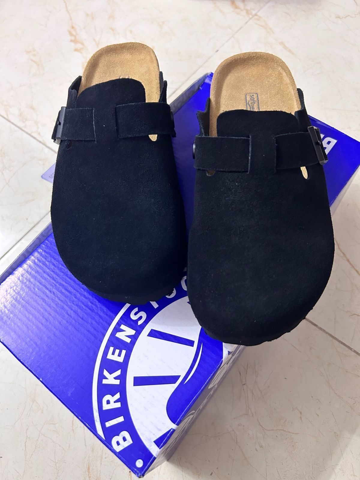 特価値新品未使用 BIRKENSTOCK /ビルケンシュトック Boston/ボストン レギュラー幅 スエードレザー クロッグ ソフトベッド  コルクソールサンダル ソフトフットベット ベロア ブラック - メルカリ