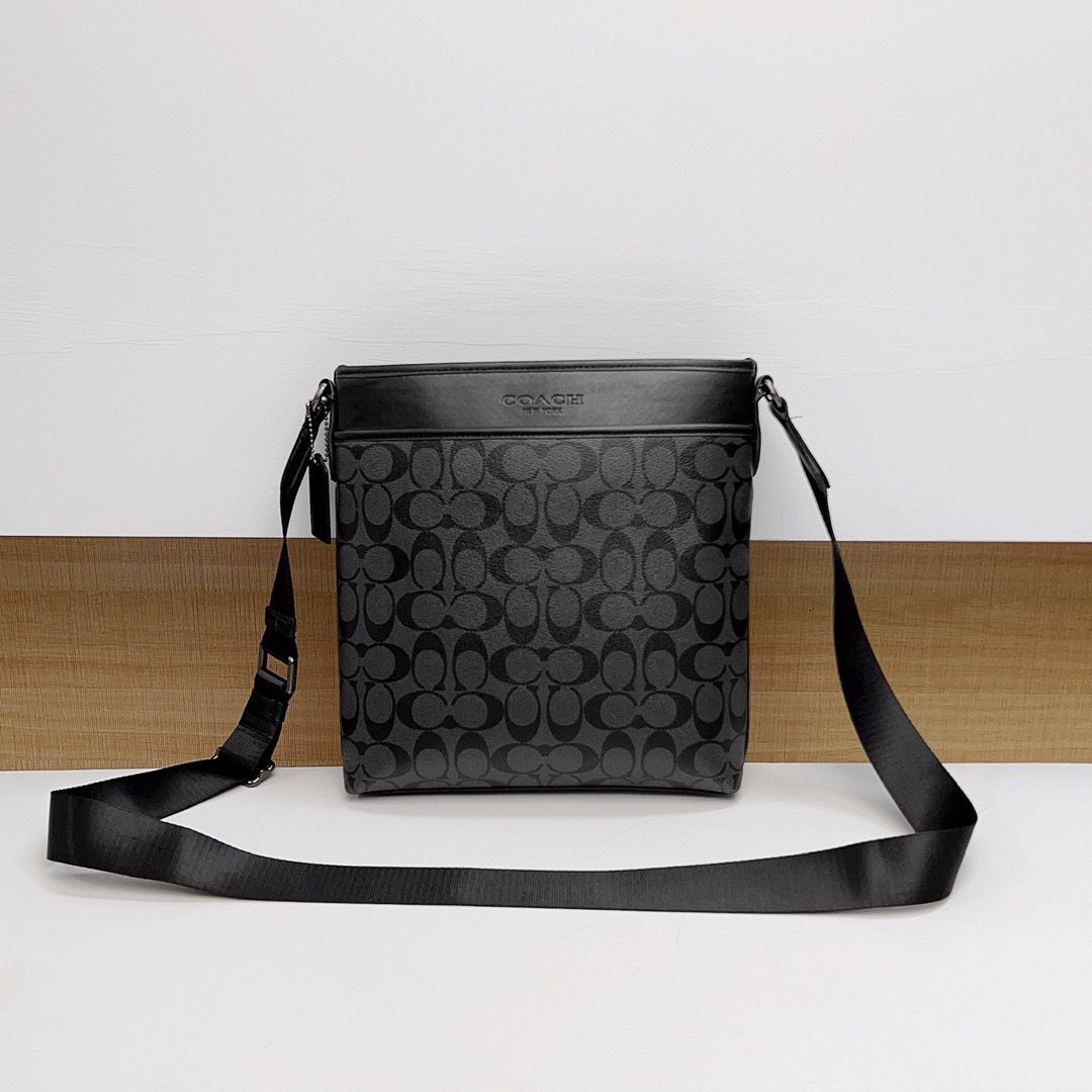 新品未使用】COACH コーチ CC111 2WAY ショルダー＆クロスボディ 
