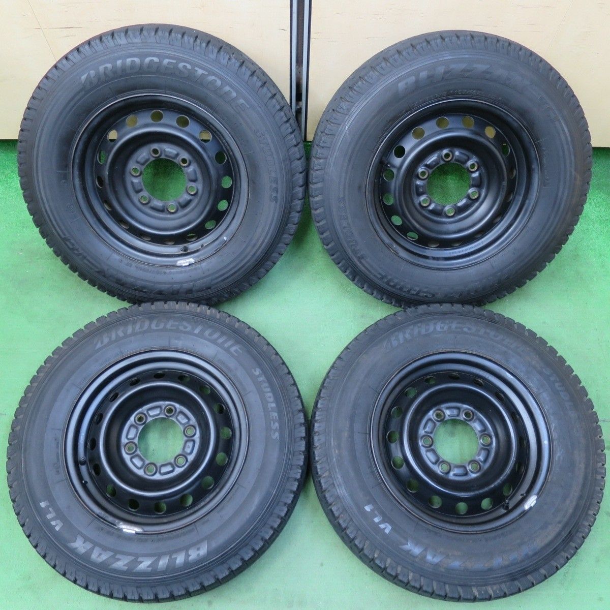 お買い得　トヨタ純正アルミ　バリ溝　スタッドレスブリヂストン215/55/R17 お買い得 トヨタ純正アルミ バリ溝 スタッドレスブリヂストン215