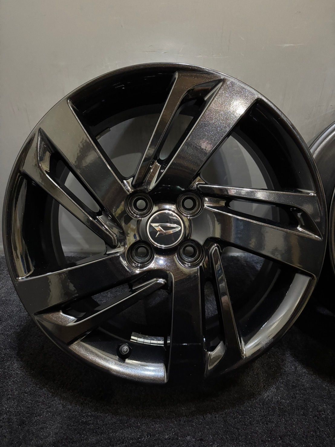 ☆新車外し品 ダイハツ ロッキー 純正 16インチ 6J +40 100 4H