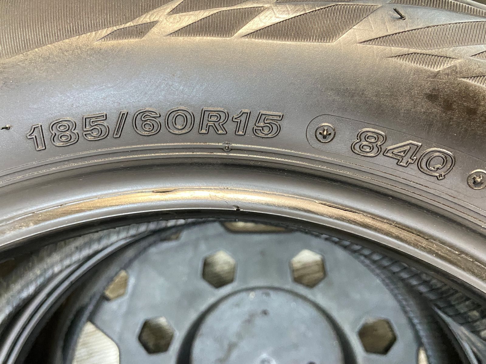 185/60R15 ブリヂストン ブリザック VRX2 中古タイヤ