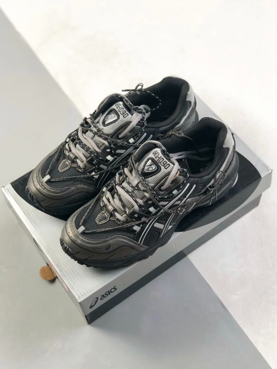 美品 ANDERSSON BELL × Asics Gel-1090 レディース/メンズ スニーカー 箱付 Black