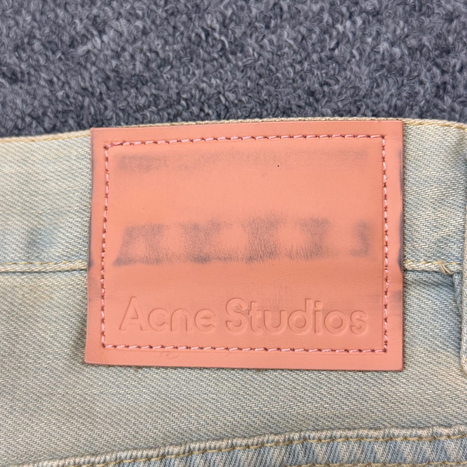 Acne ハーフパンツ 210.jpg
