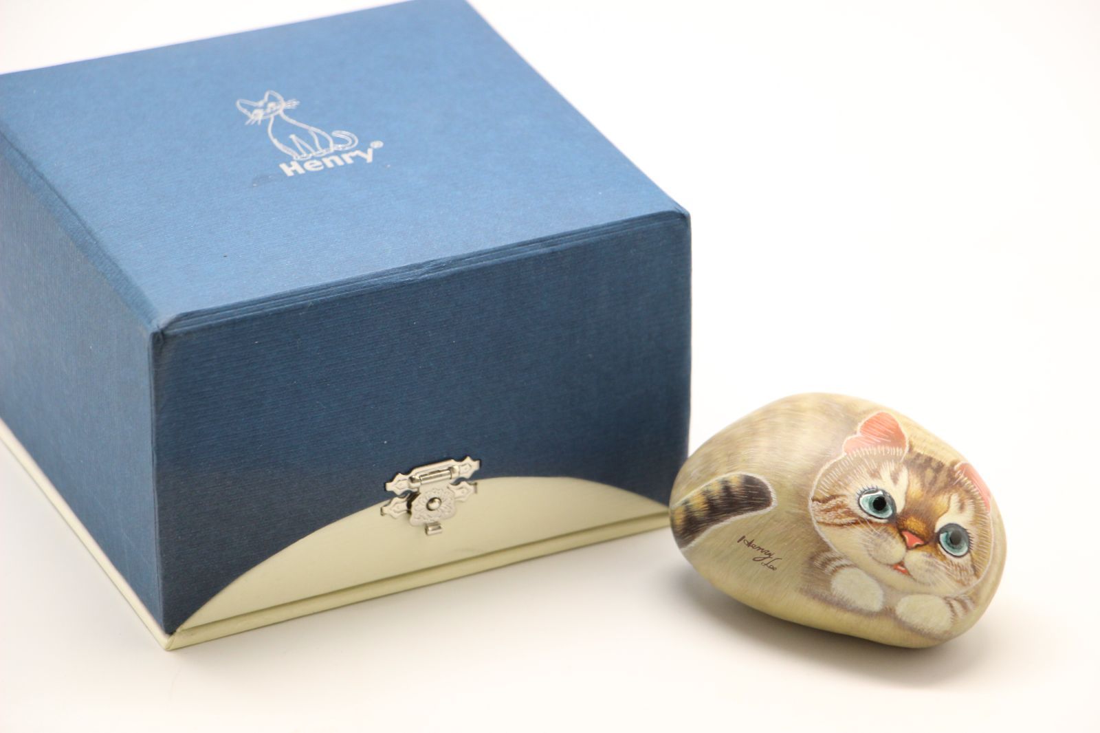 Henry Annie 手描きアートストーン猫 HenryCats&Friends アートストーン(Annie) - メルカリ