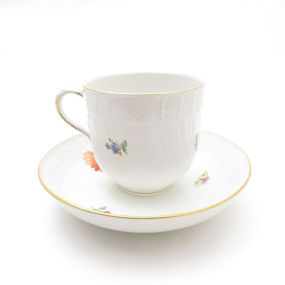 美品 KPM BERLIN KPMベルリン Neuosier ノイオジェール コーヒーカップ＆ソーサー 珈琲 フラワーブーケ 花 蝶 金彩 SU8328U 美品 KPM BERLIN KPMベルリン Neuosier ノイオジェール コーヒー